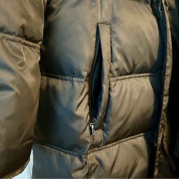 Kenneth Cole Reaction mid-length black coat. - Picture 3 of 6